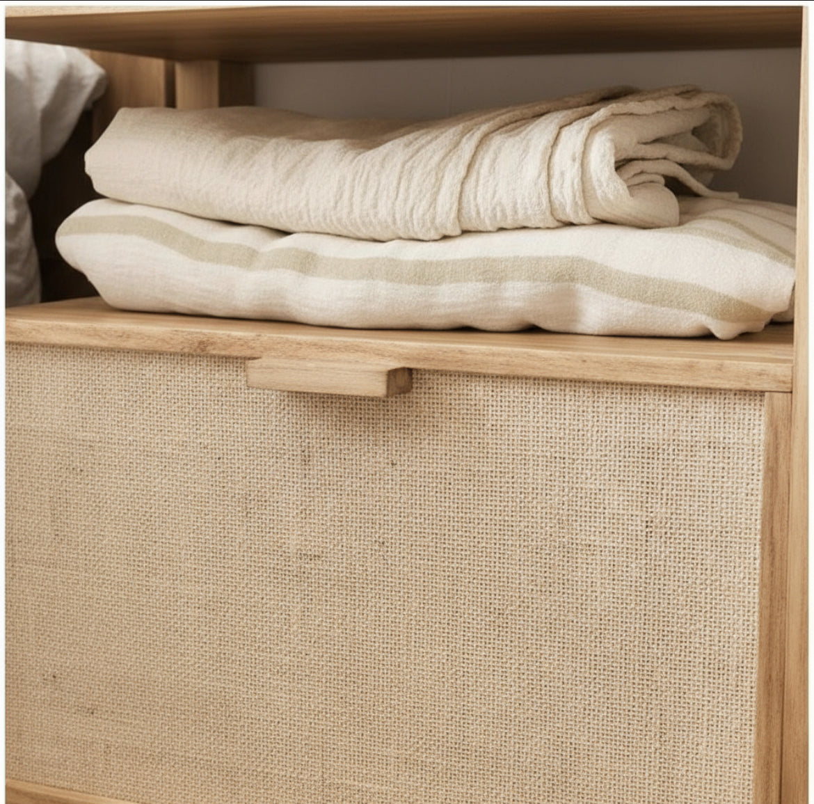 Mesa De Luz Madera Nordica Con Cajon de Fibra Natural